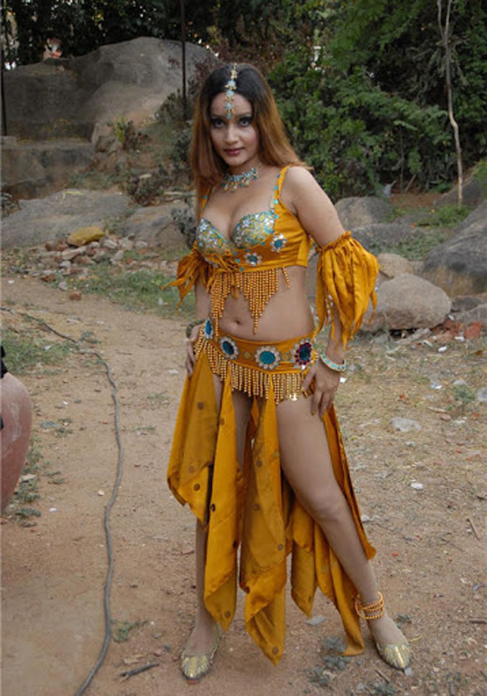 Anu Vaishnavi Spicy Photos
