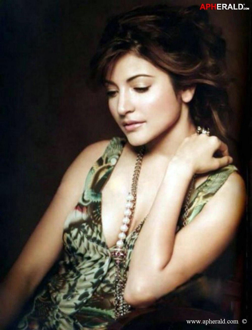 Anushka Sharma Hot Photoshoot Stills