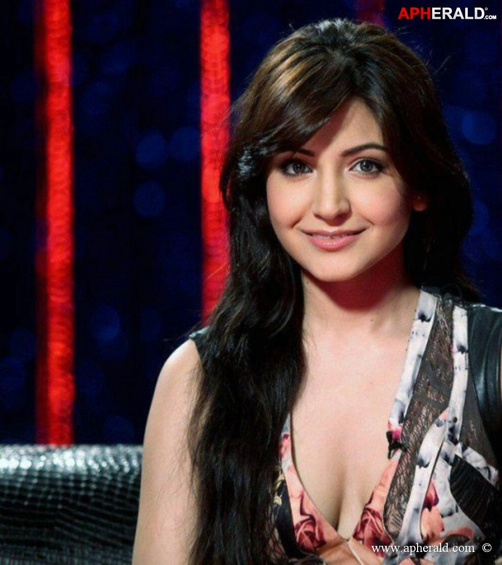 Anushka Sharma Hot Photoshoot Stills