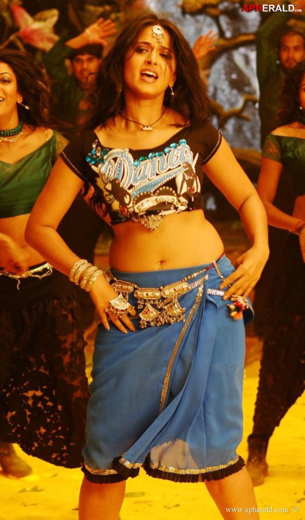 anushka shetty hot Navel Pictures