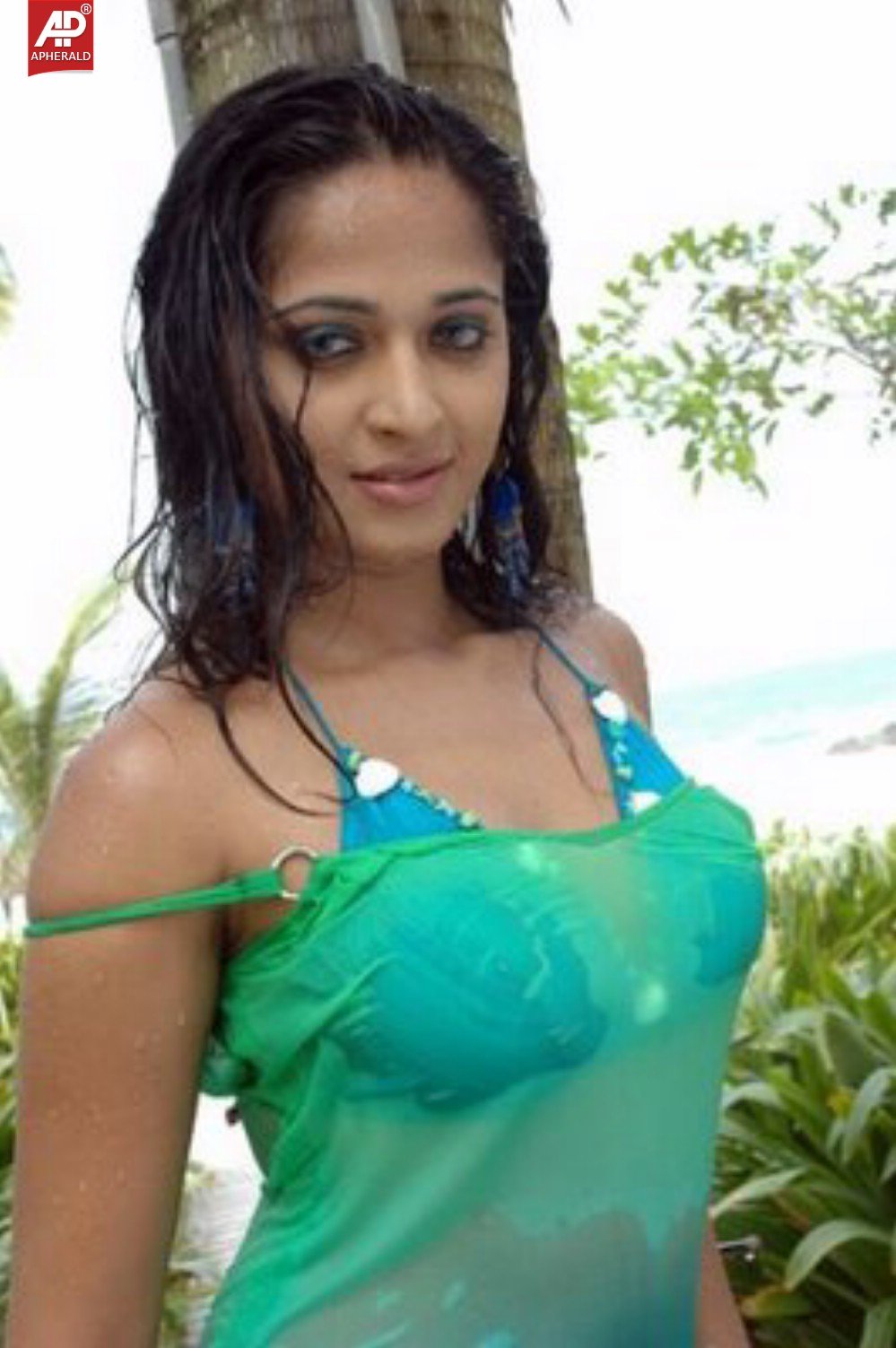 Anushka Shetty Hot Wallpapers