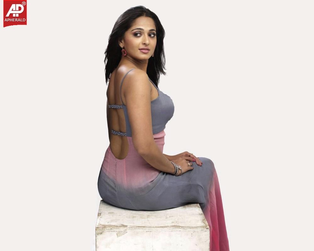 Anushka Shetty Unseen Hot Sexy Photos