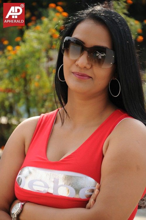 Apoorva Telugu Actress Hot Photos