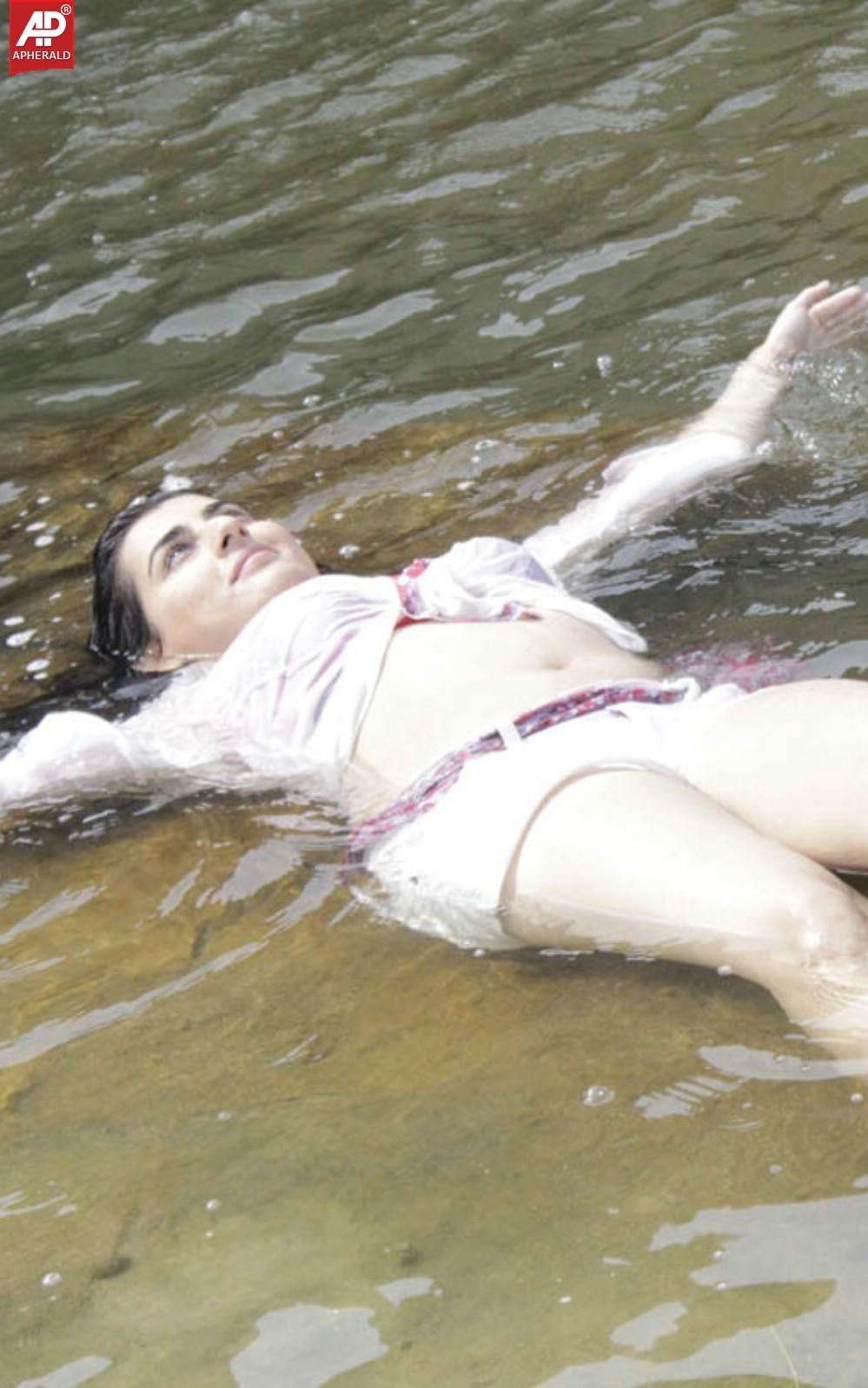 Archana Spicy Wet Stills