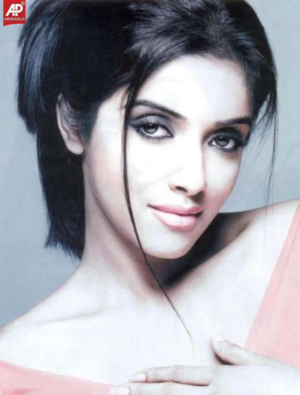 Asin Hot Photos