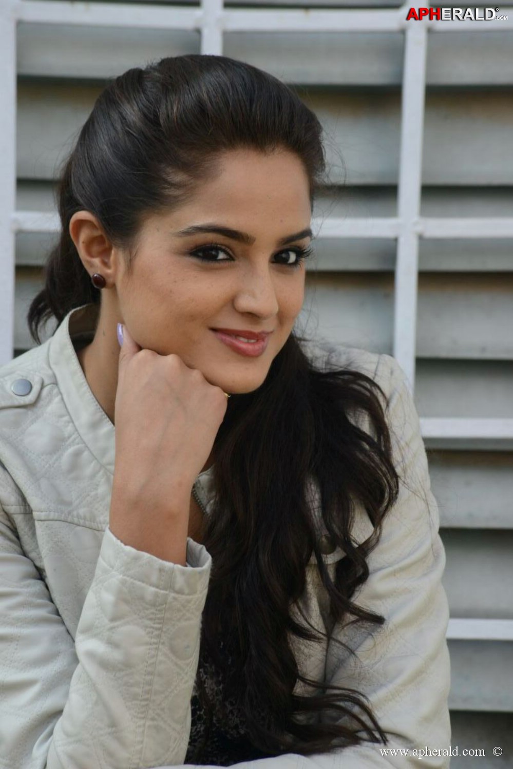 Asmita Sood New Spicy Pics