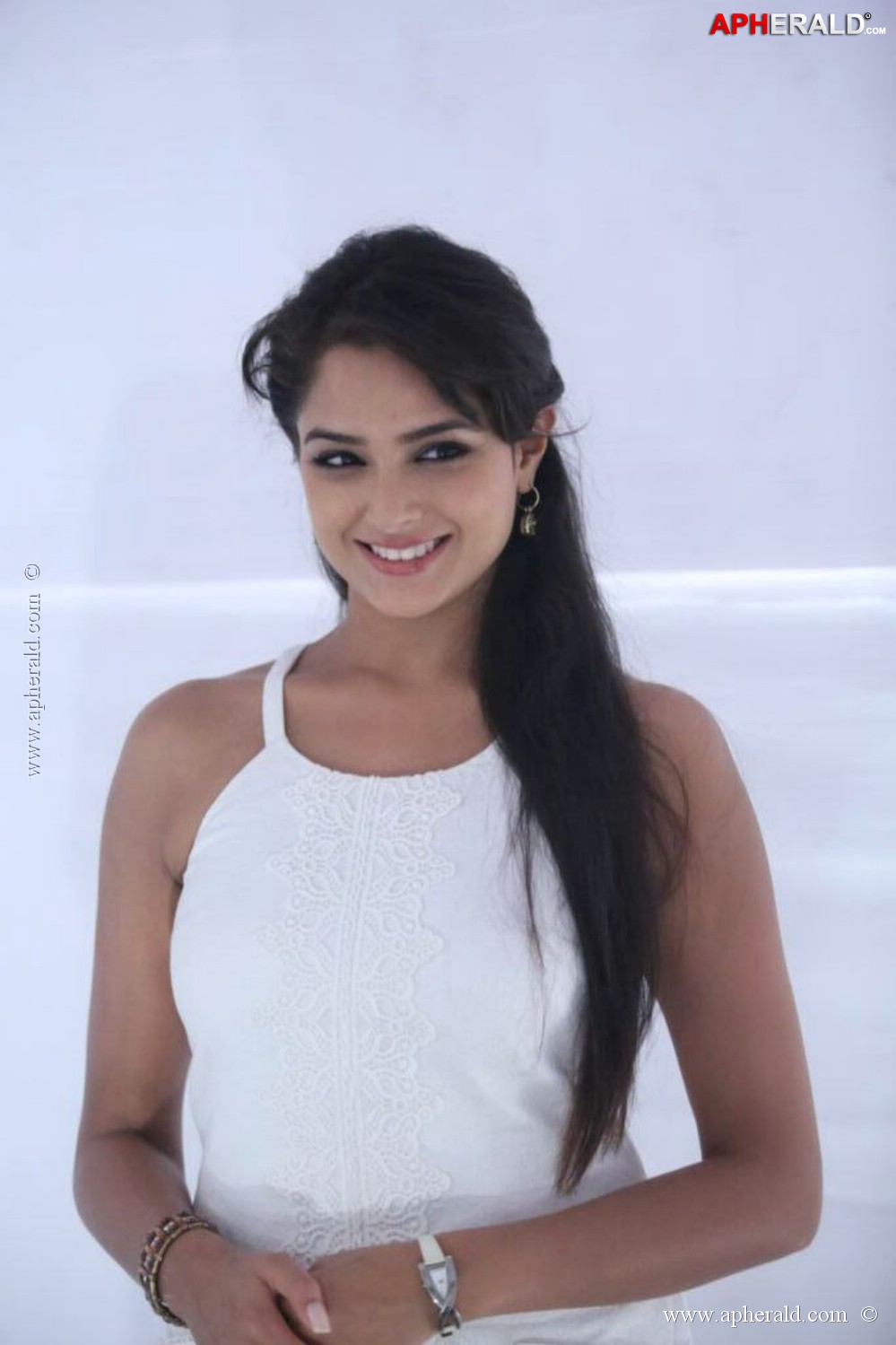 Asmitha Sood Spicy Stills 