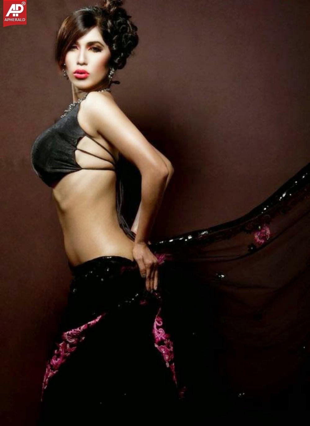 Bangali Model Naila Nayem Hot Pics