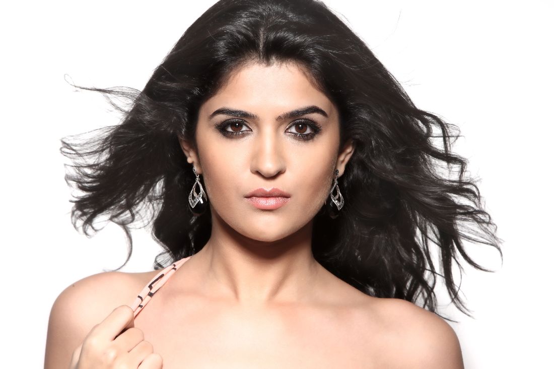 deeksha seth spicy photos