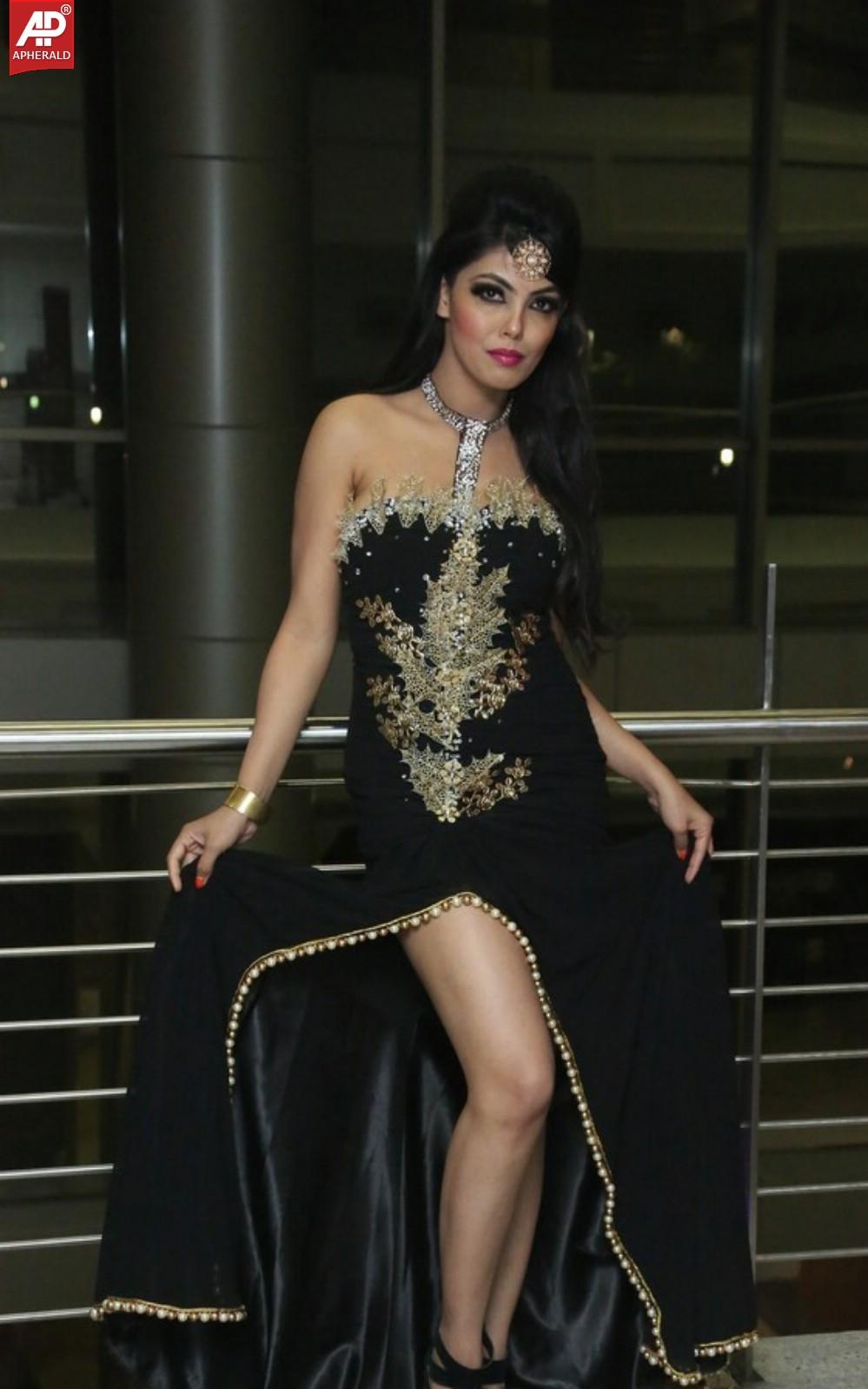 Deepa Latest Spicy Stills