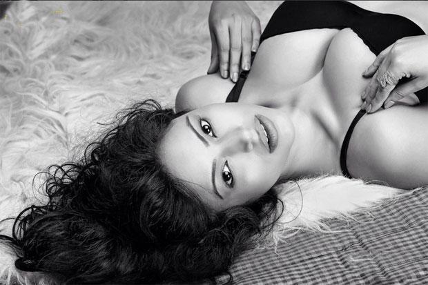 Devshi khanduri Sexy Photo Shoot