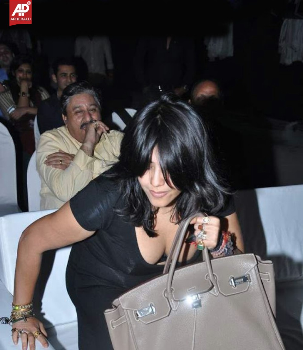 ekta kpoors hot cleavage show