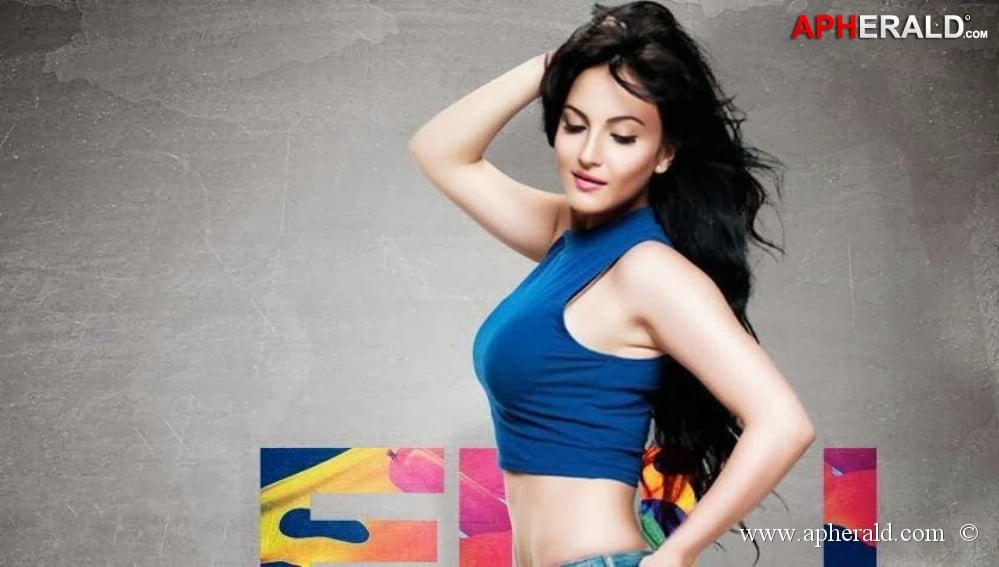 Elli Avram Hot Pics