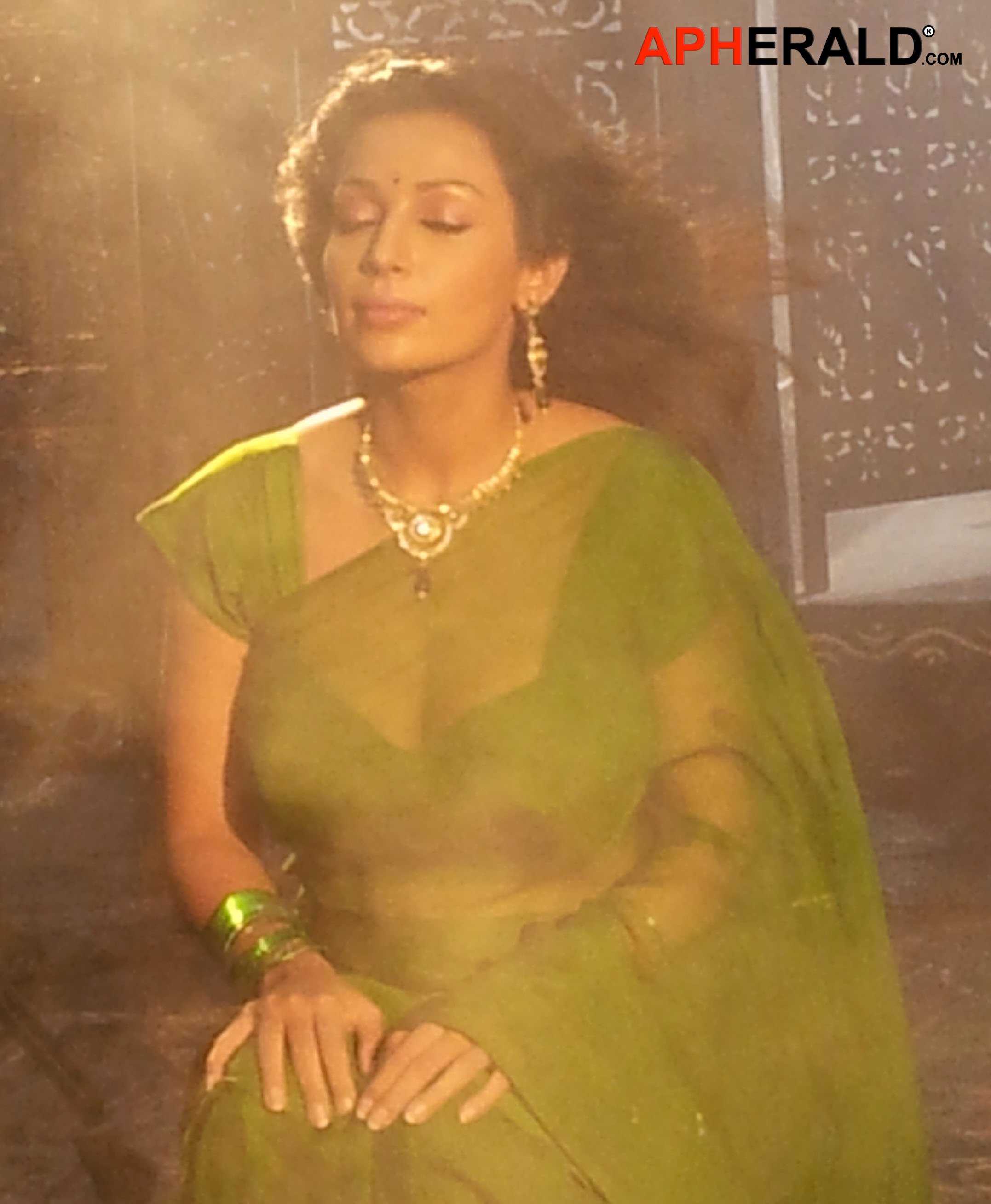 Flora Saini