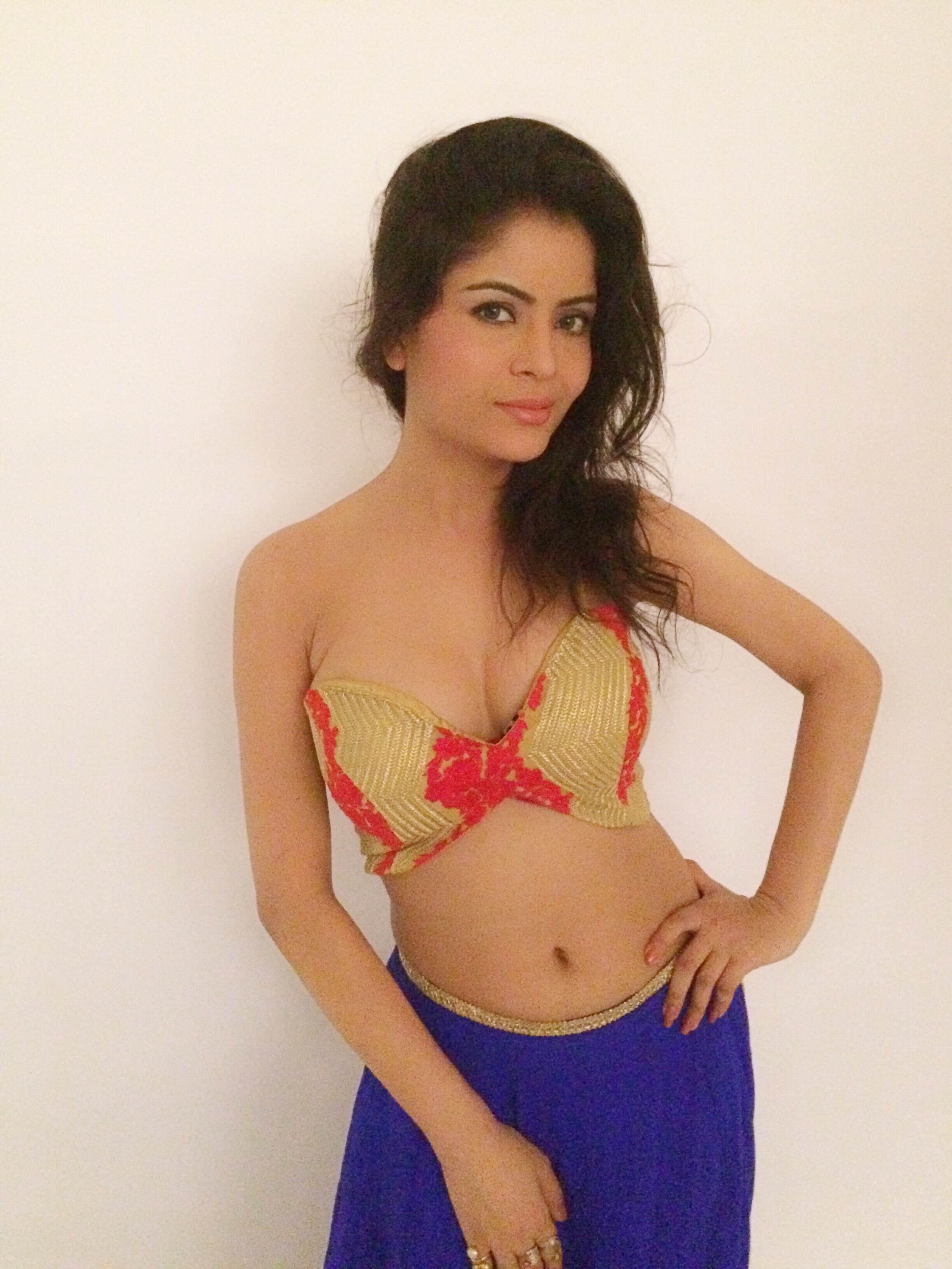 Gehana Vasisth item song stills