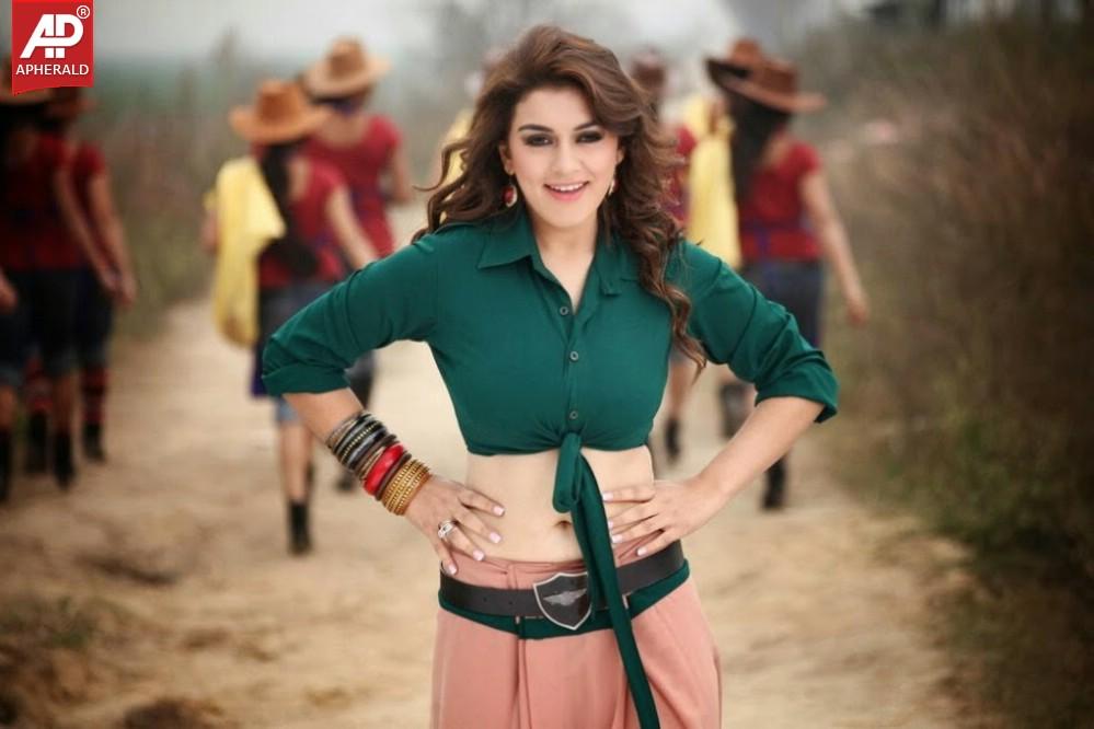 Hansika Motwani Hot Photo Stills