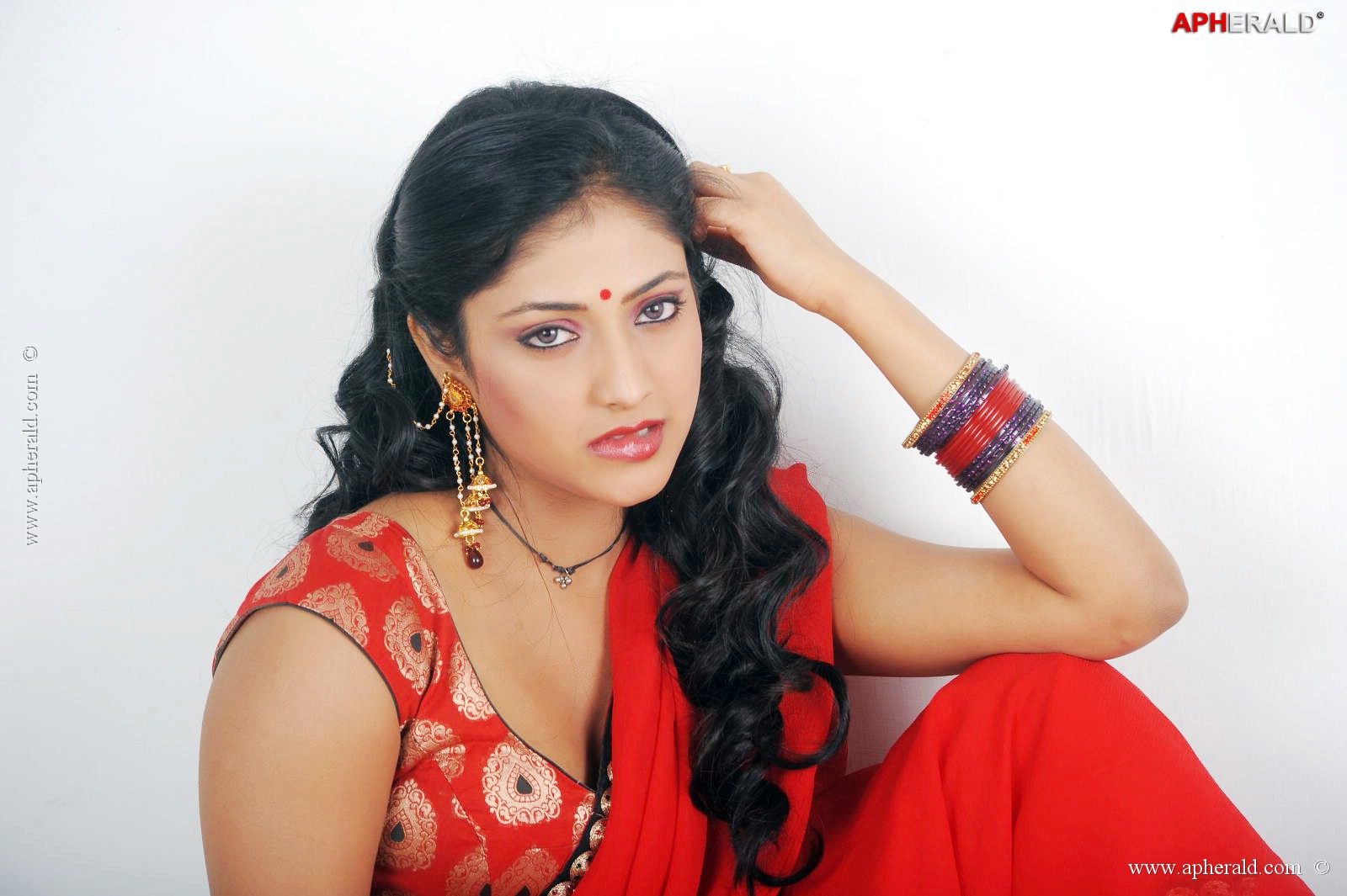 Haripriya Hot Navel Stills