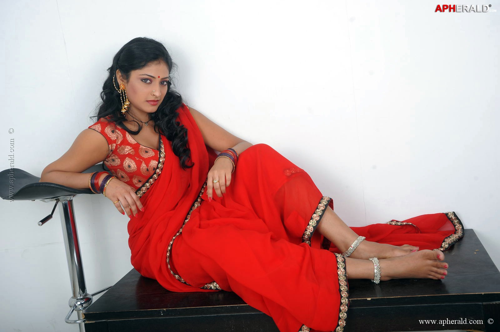 Haripriya Hot Navel Stills