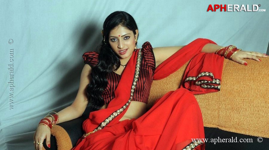 Haripriya Hot Photos