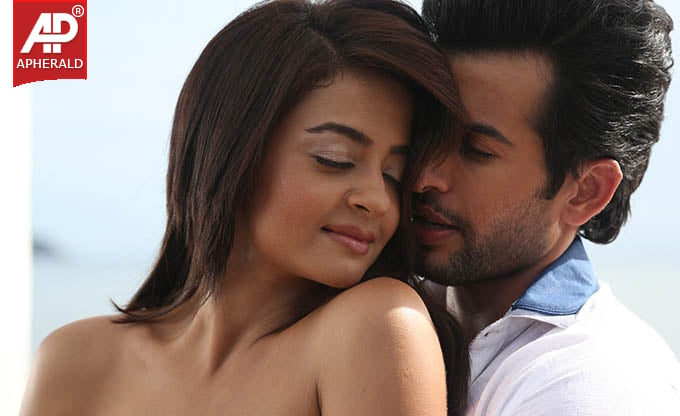 Hate Story 2 Hot Stills