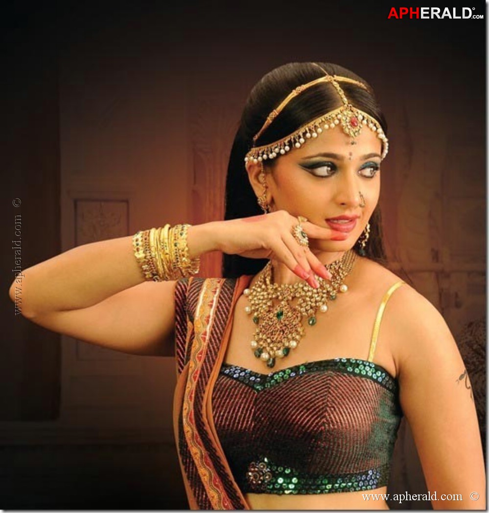 Heroines Hot Navel Photos