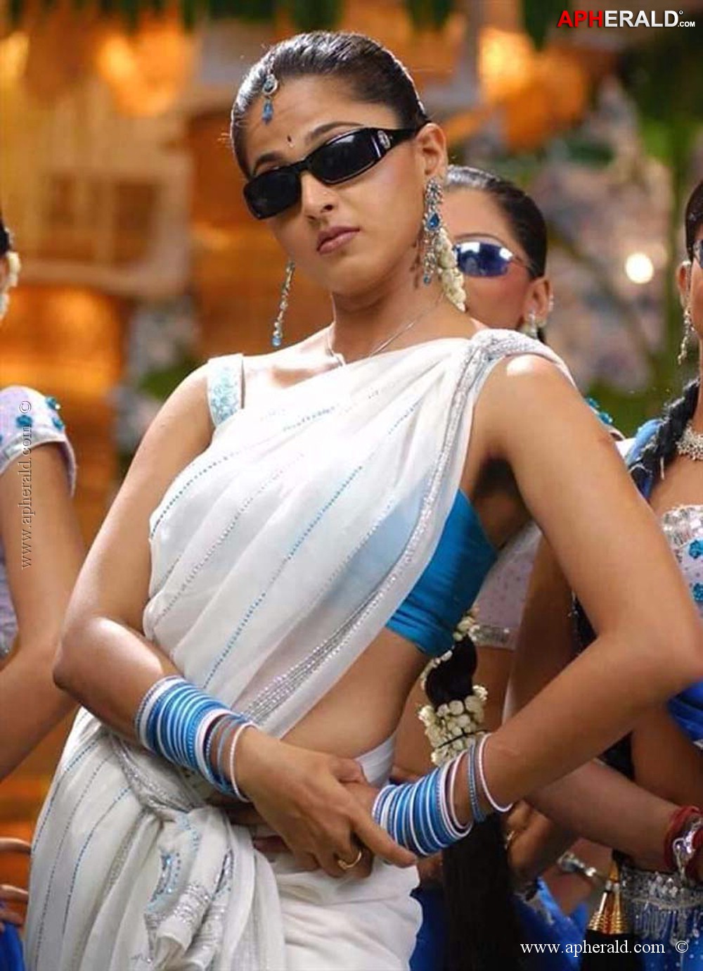 Hot Actress in Saree Photos