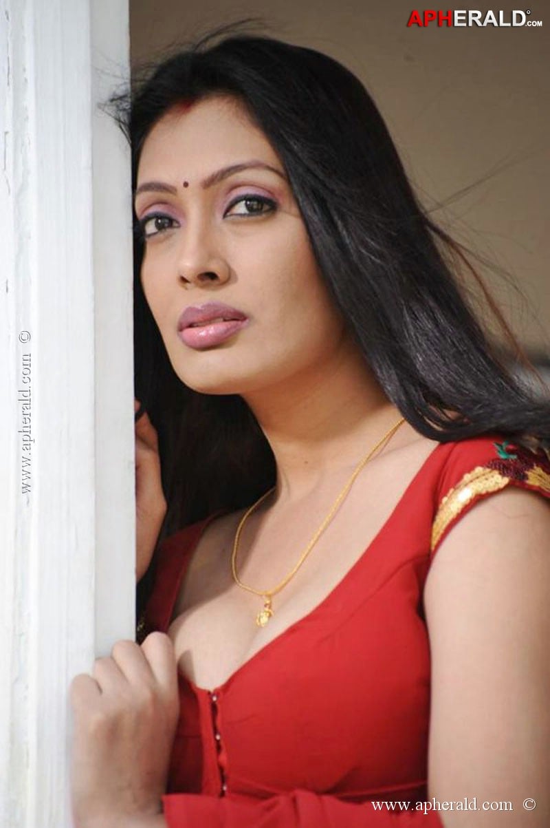 Hot Mallu Actress Photos