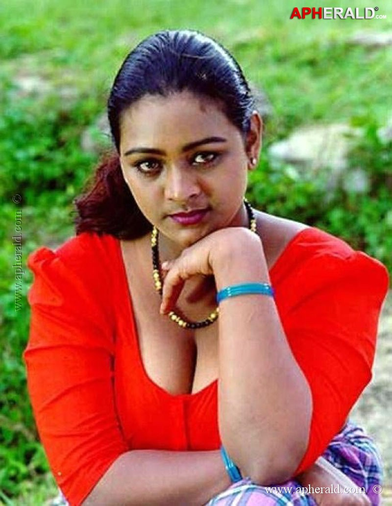 Hot Mallu Actress Photos