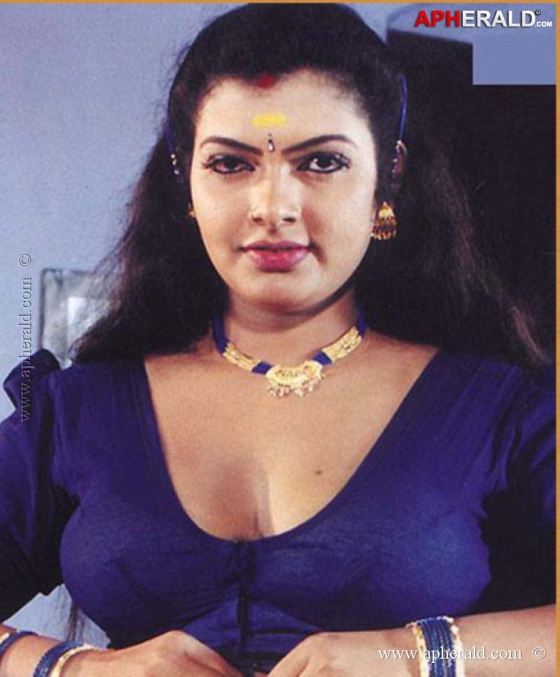 Hot Mallu Actress Photos.