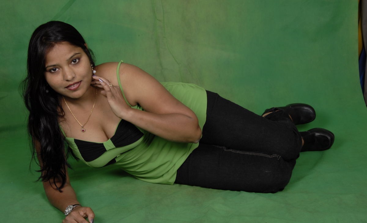 Indhu Latest Hot Stills