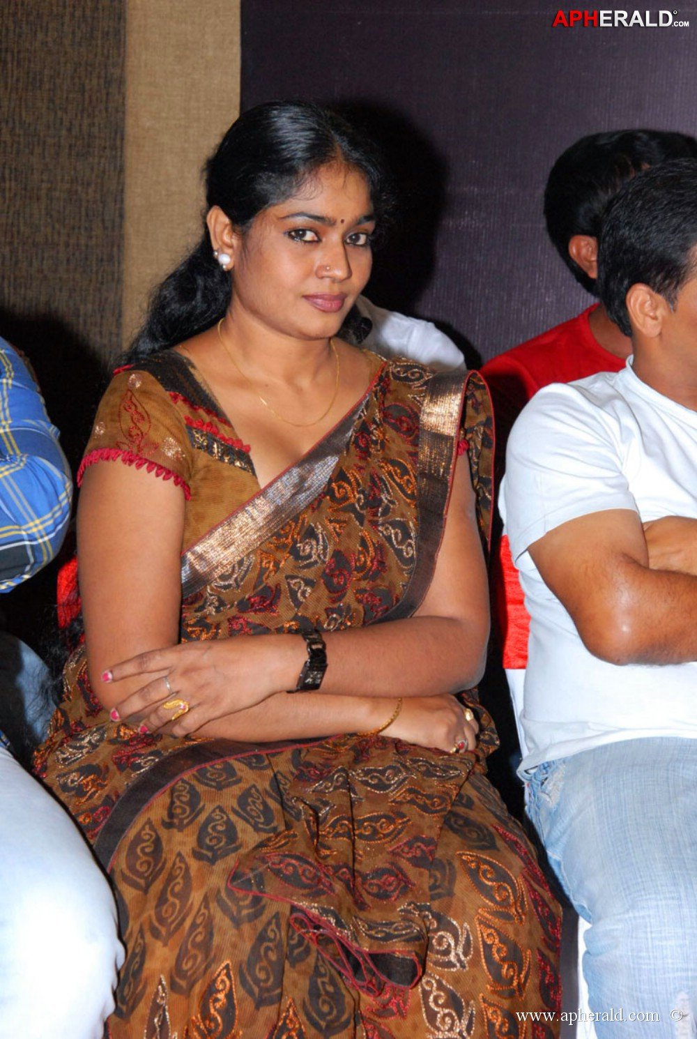 Jayavani Aunty Hot In Sraee Stills
