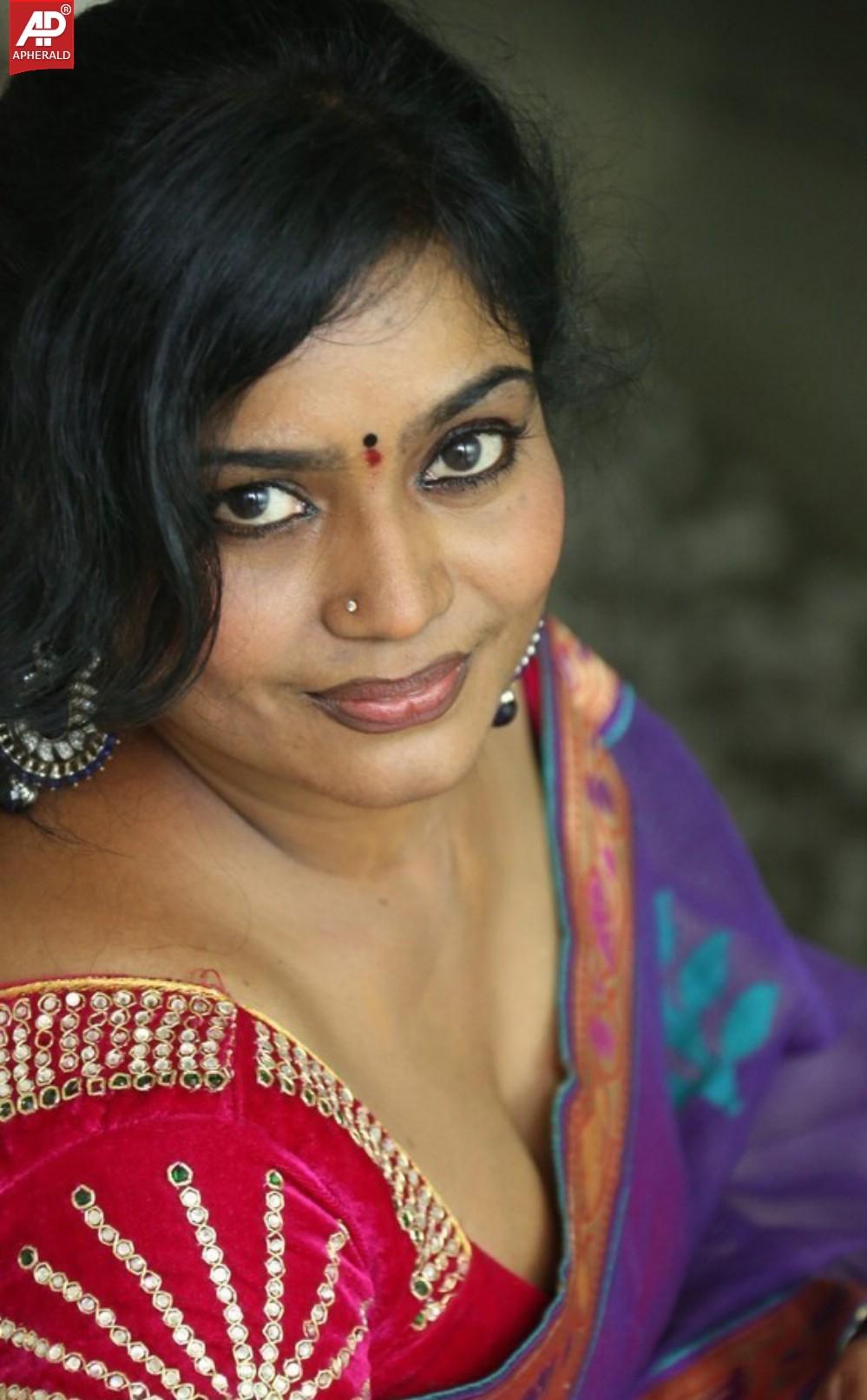 Jayavani New Hot Stills