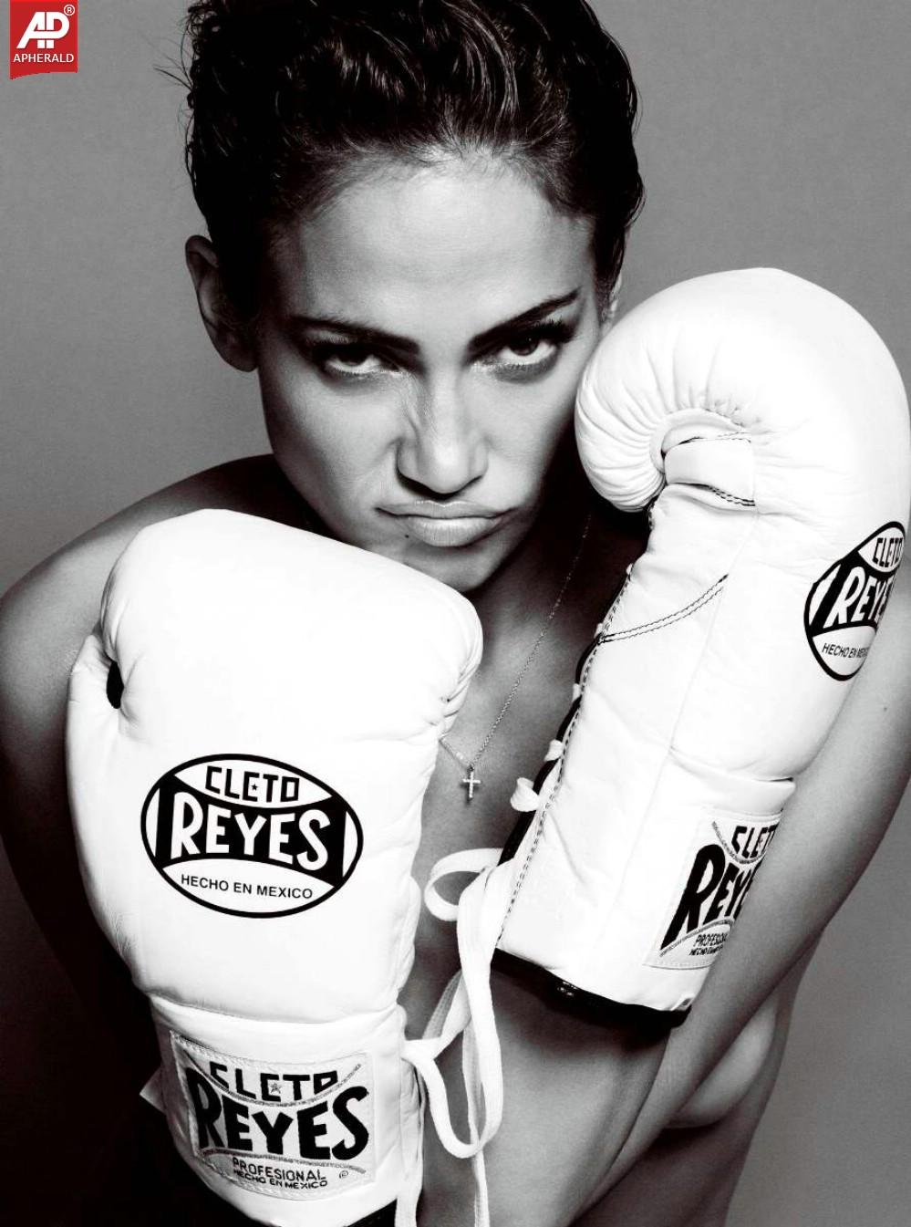 Jennifer Lopez Hot Stills