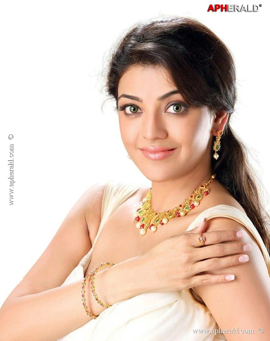 Kajal Agarwal Hot Navel Photos