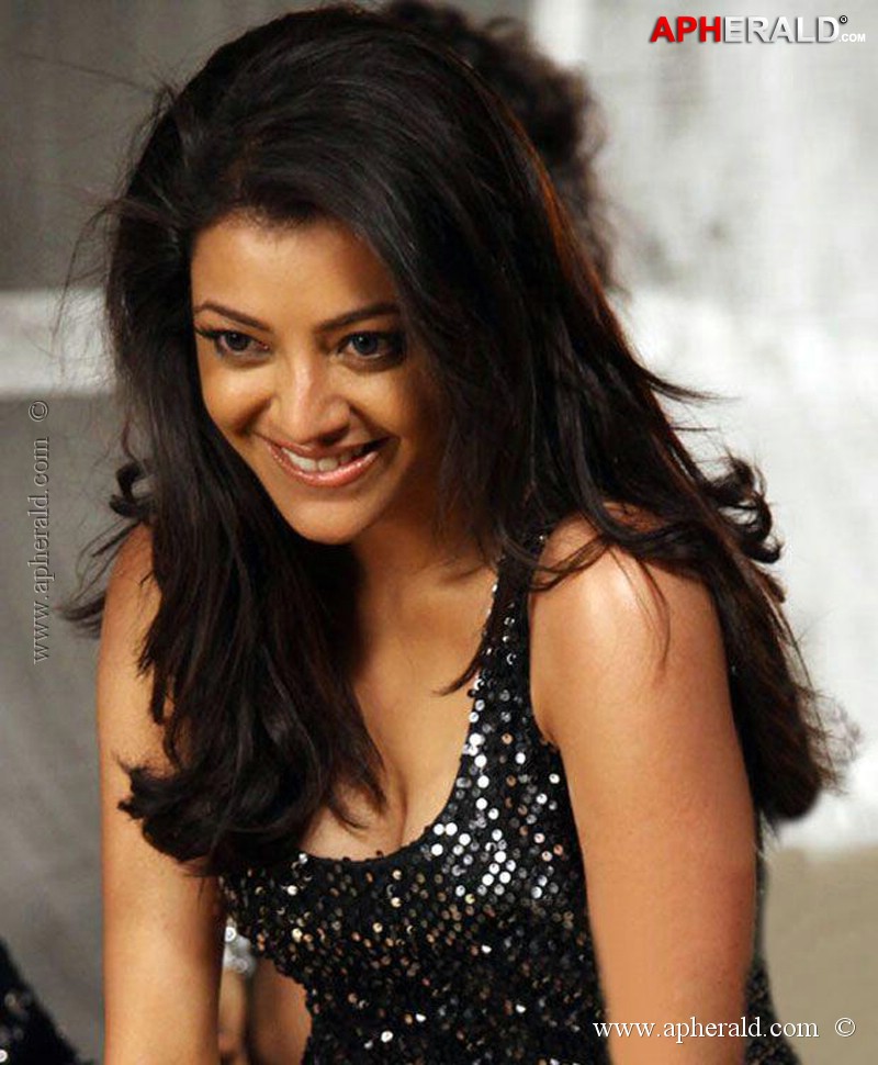 Kajal Agarwal Spicy Stills