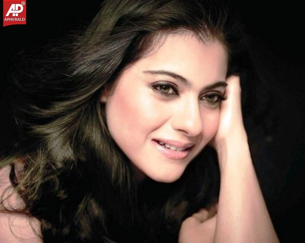 Kajol Hot Exposing Stills