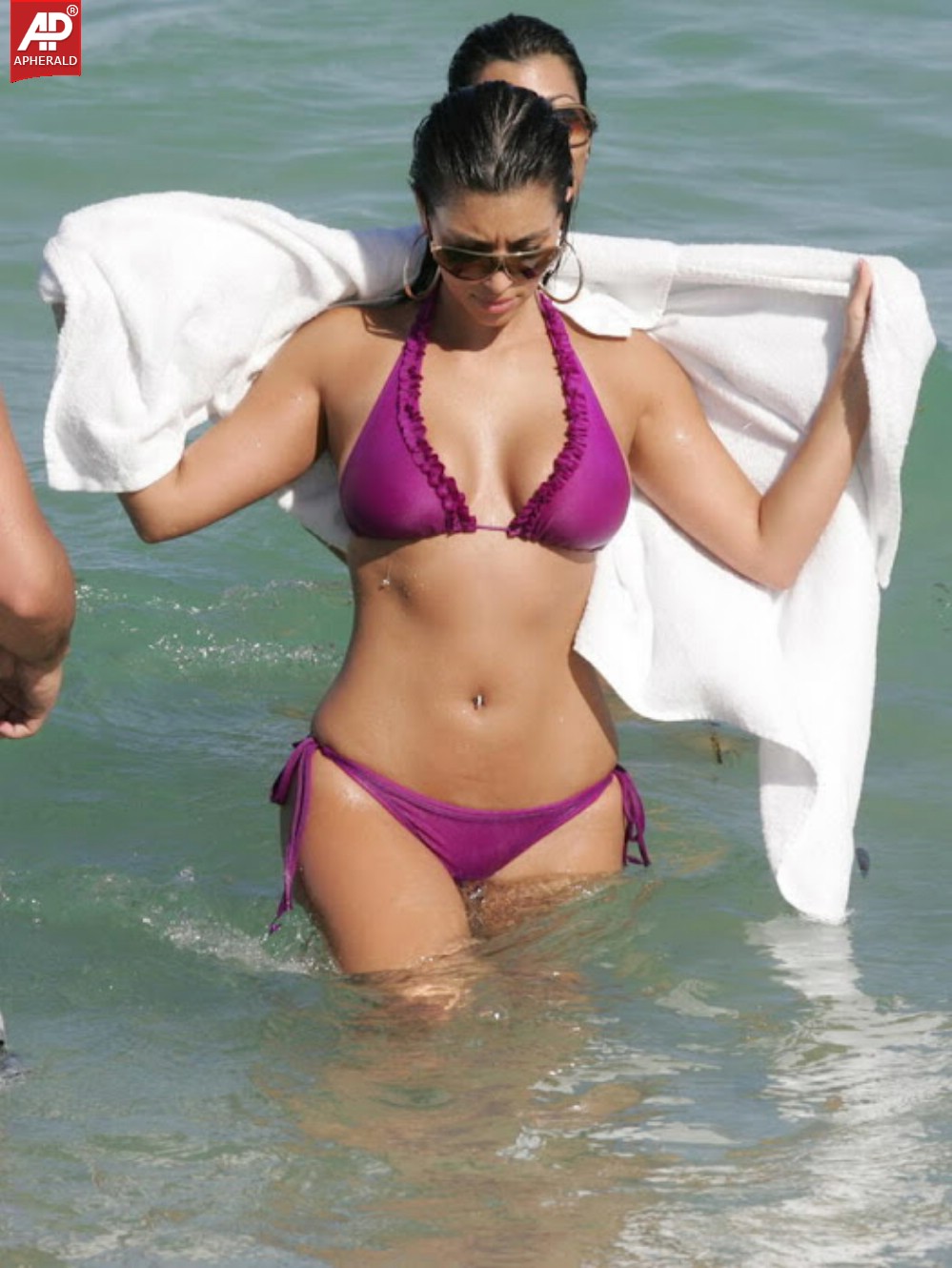 Kim Kardashian in Beach Hot Stills 1