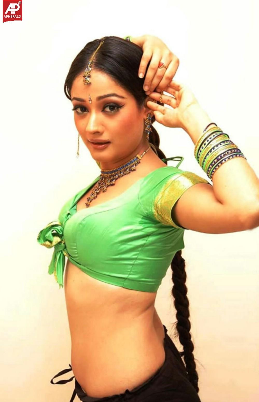 Kiran Rathod Hot Stills