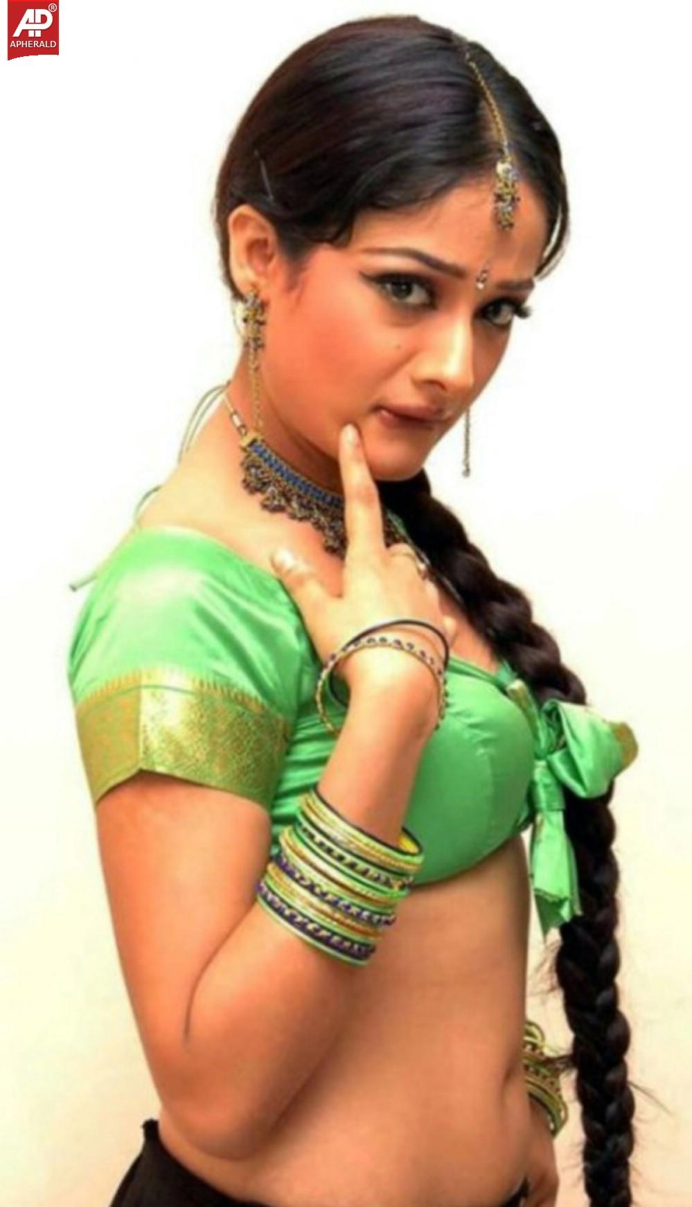 Kiran Rathod Hot Stills