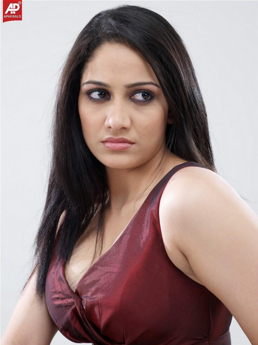 Komal Sharma Hot Stills