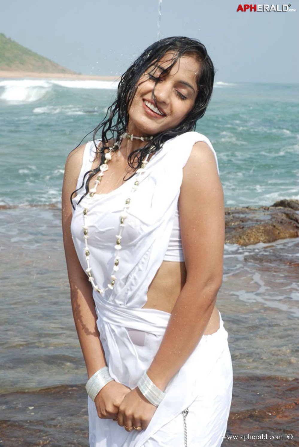 Madhavi Lata sexy Photoshoot