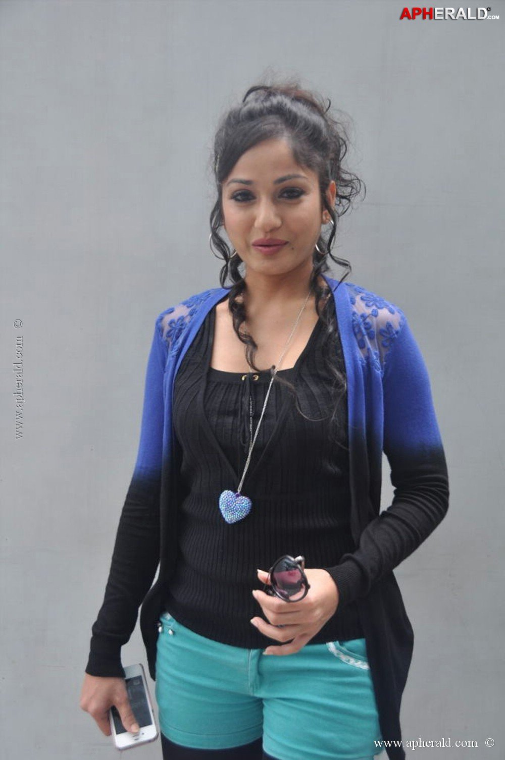 Madhavi Latha Spicy Images