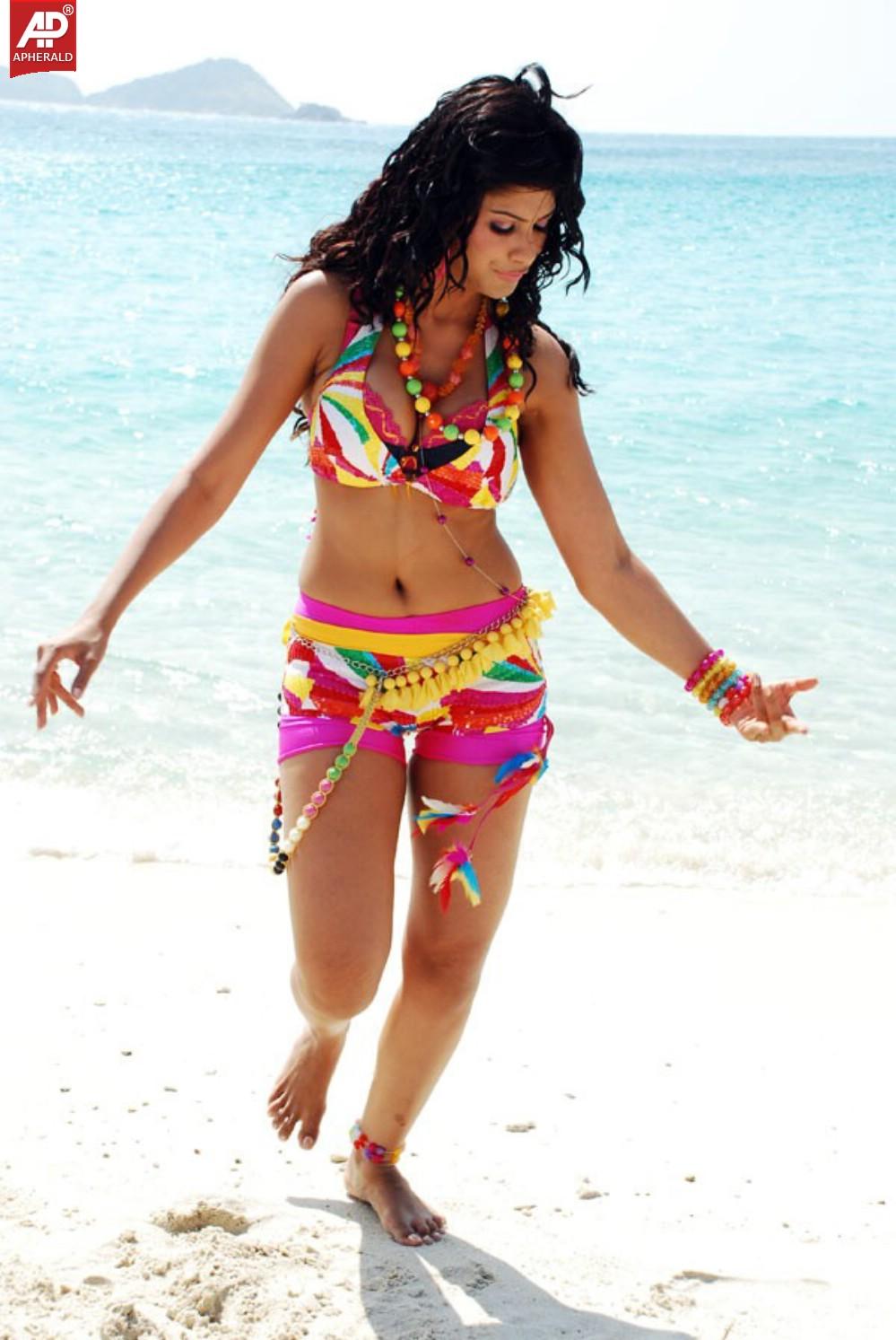 Malishka Hot Beach Song Photos