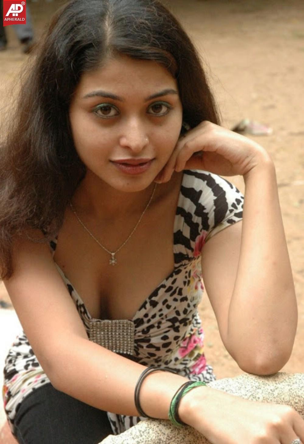 Mallu Actress Hot Photo Gallery