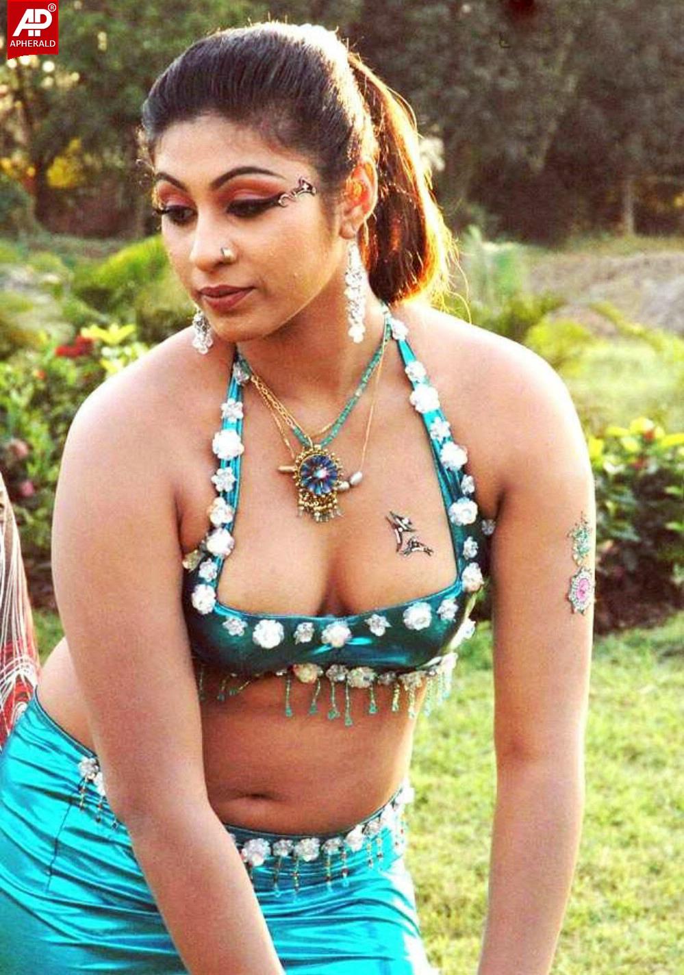 Mallu Actress Hot Photo Gallery
