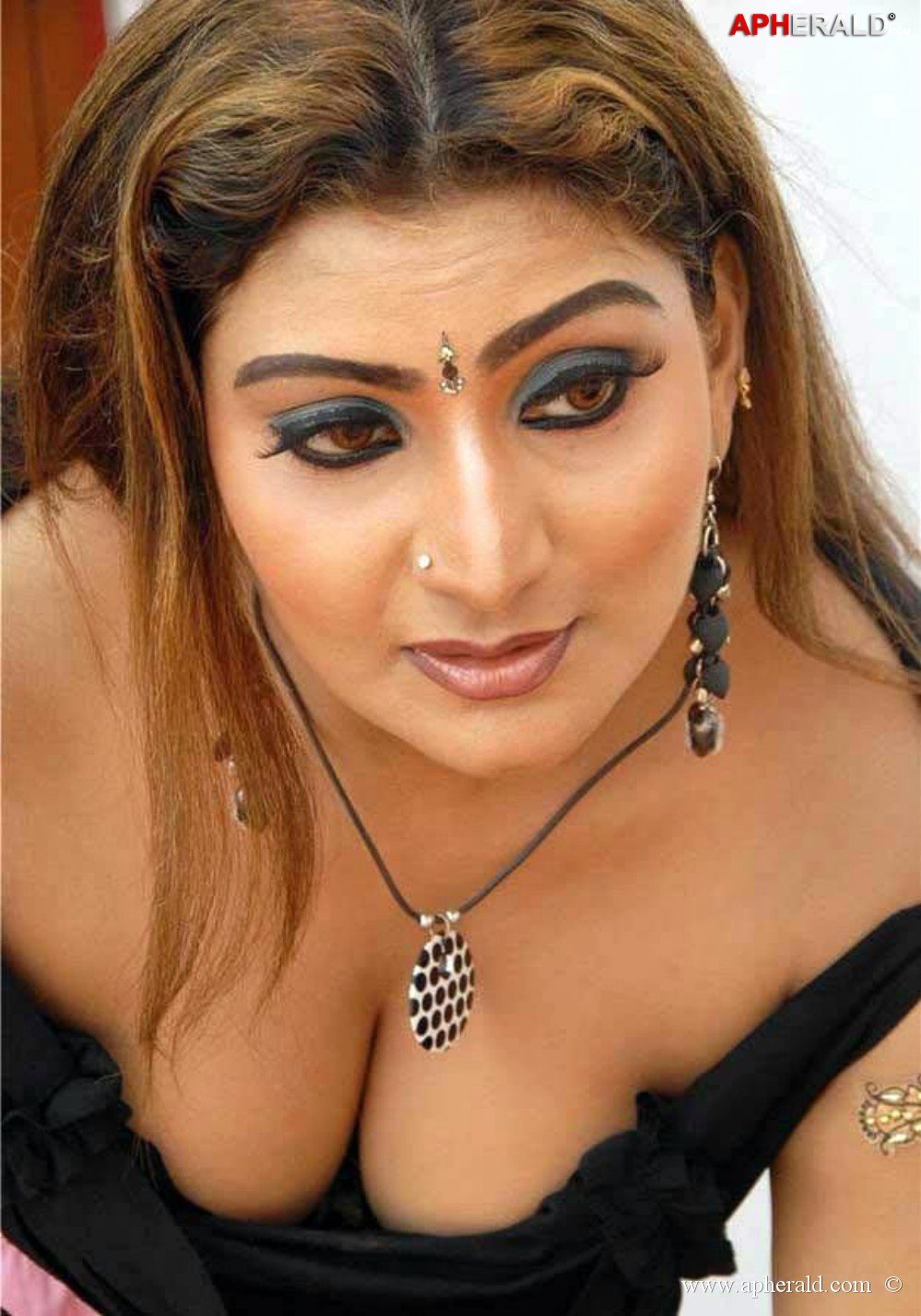 Masala Actress Hot Cleavage Pics