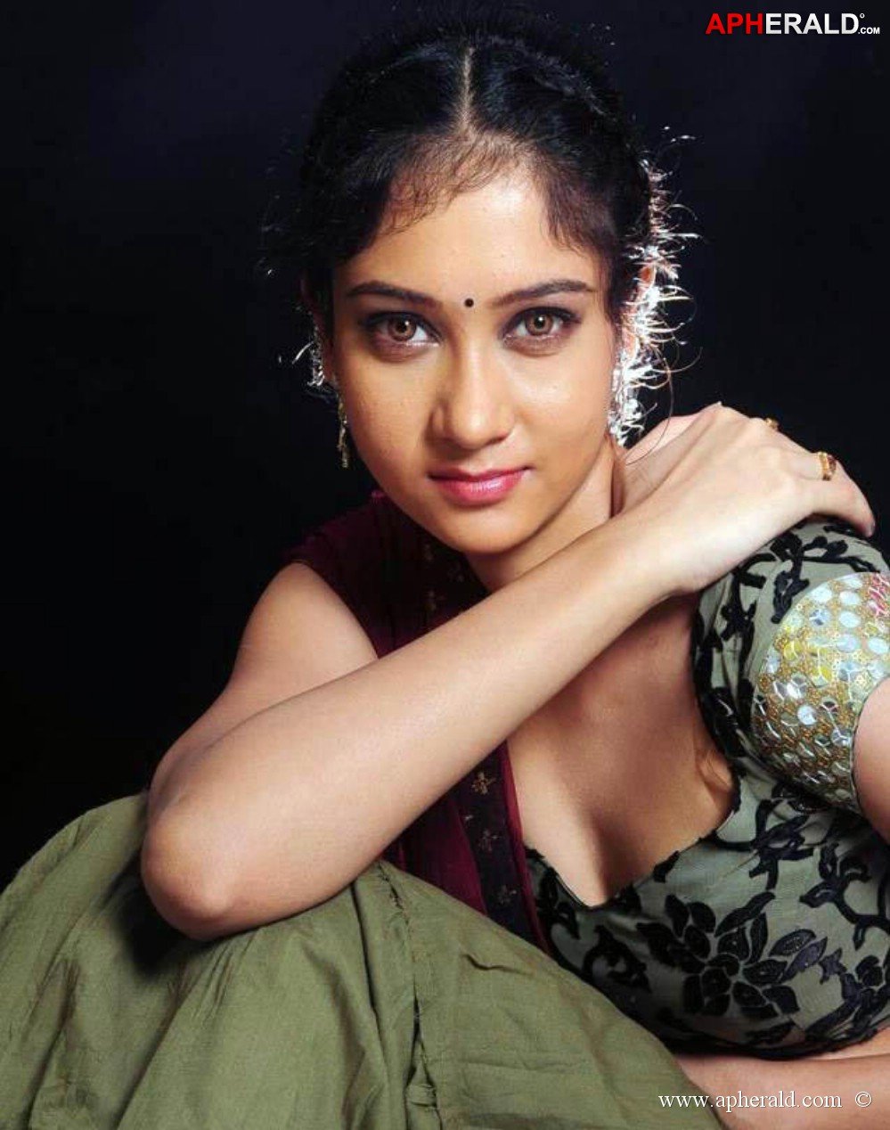 Masala Actress Hot Cleavage Pics