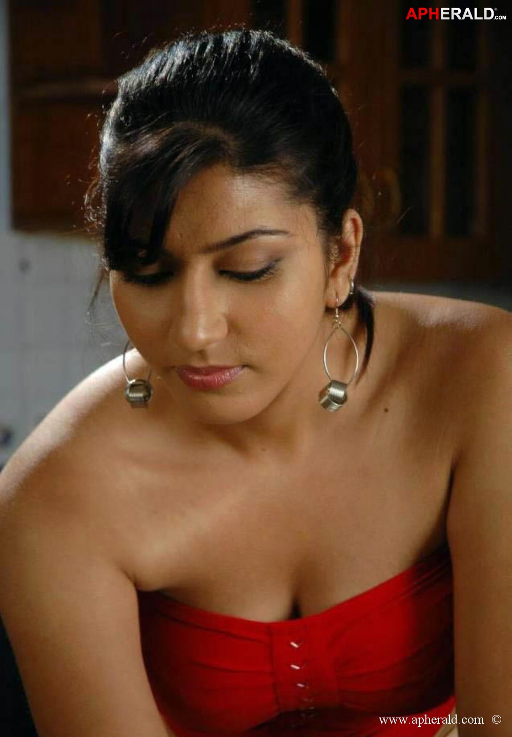 Masala Actress Hot Cleavage Pics