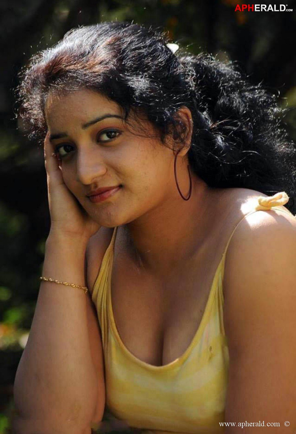 Masala Actress Hot Cleavage Pics