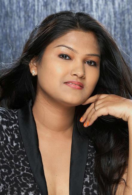 Model Actress Kiran Hot Photos